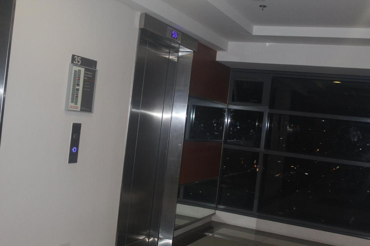 Horizon 101 A4 Near Robinson Mall Free Pool Wifi Cebu Eksteriør billede